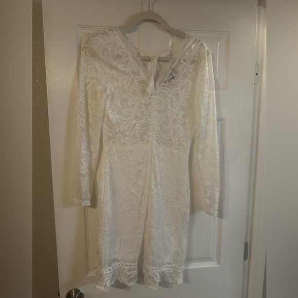 SHEIN White Lace Dress - Picture 2 of 3